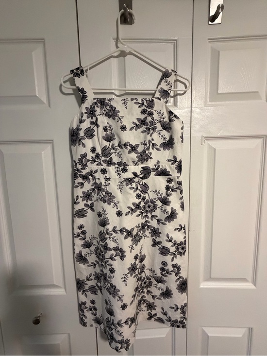 Ann Taylor Dresses & Skirts - Ann Taylor White Midi Dress with Black Floral Pattern